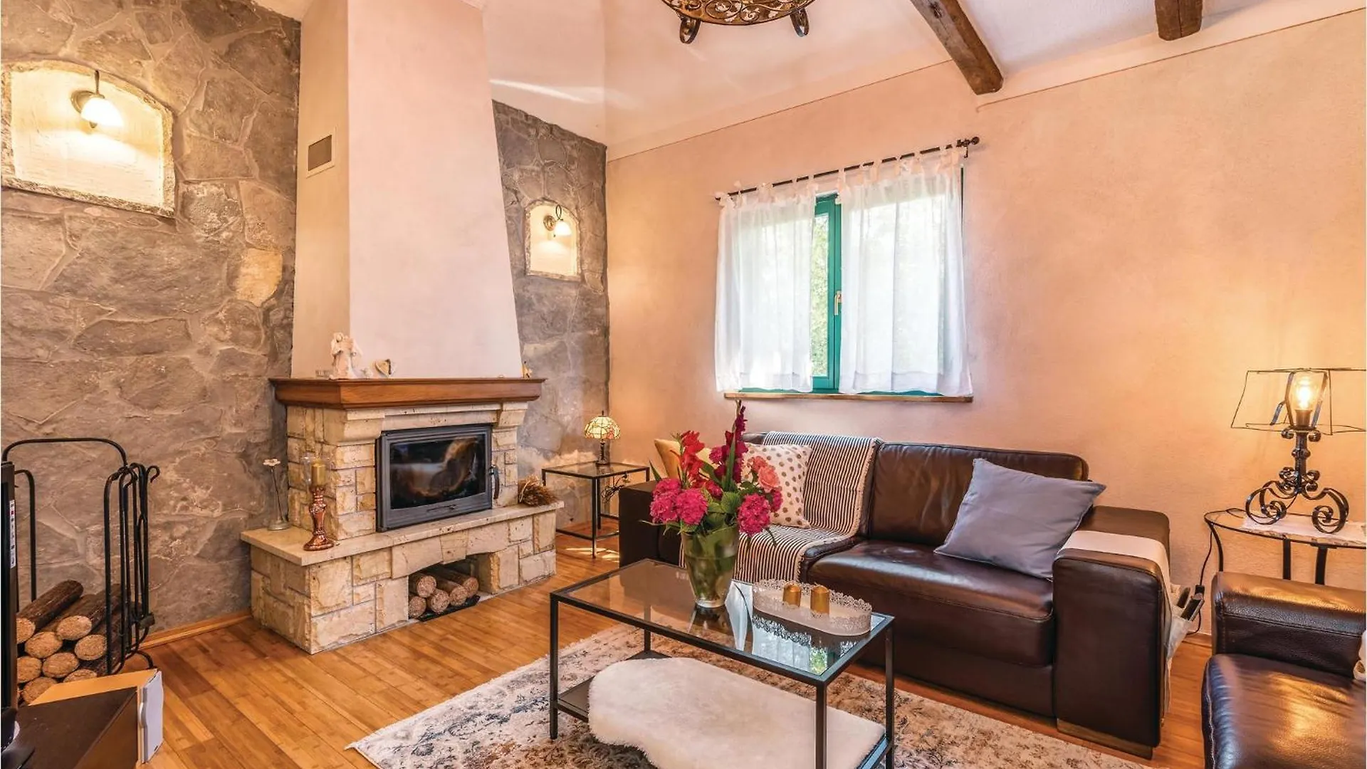 Vikendica Amazing Home In Malinska With Kitchen
