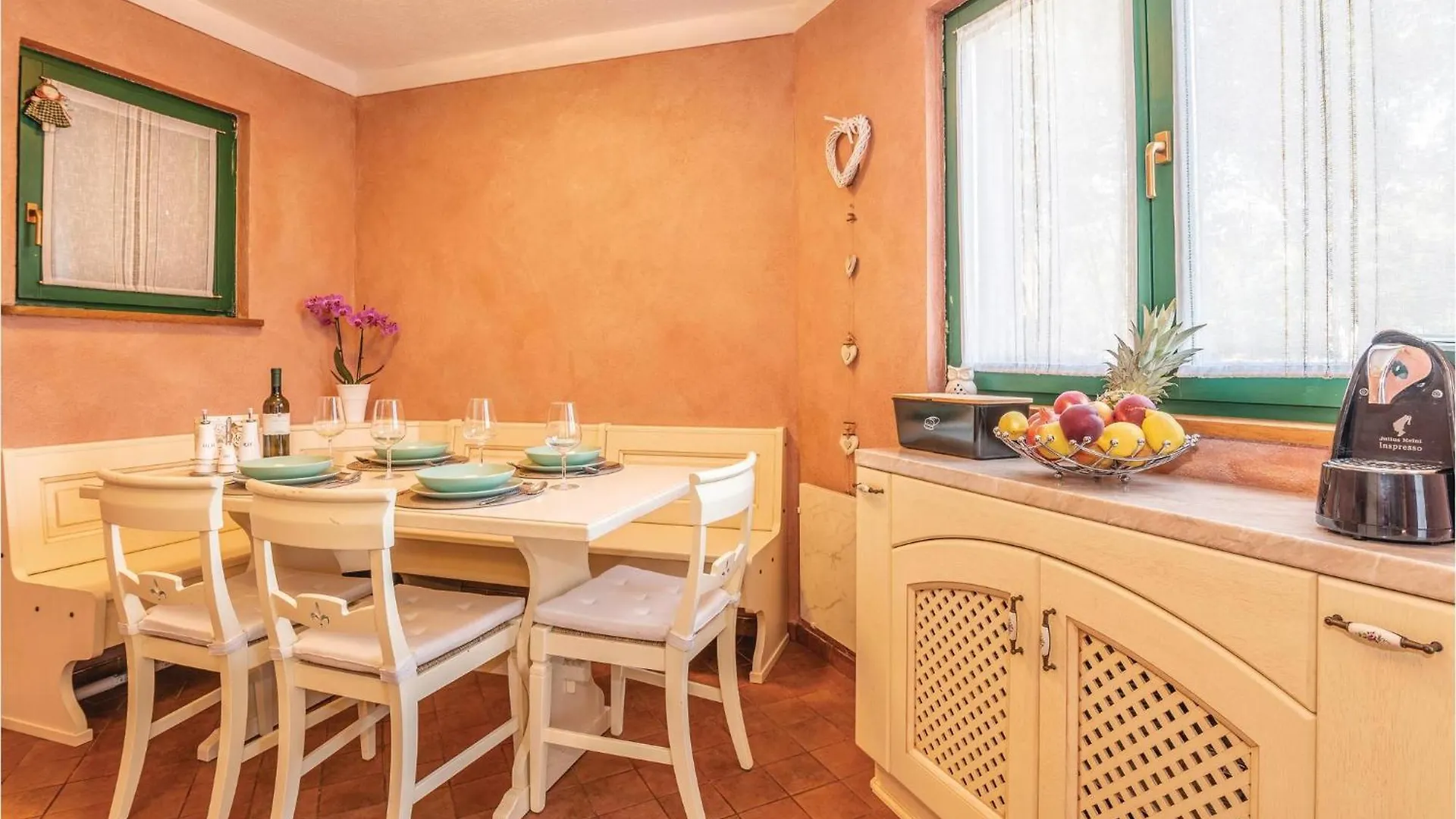 Amazing Home In Malinska With Kitchen Vikendica
